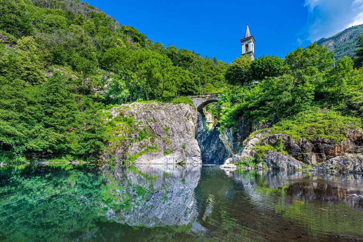 Les grands lacs italiens à moto - Les gorges de Sant'Anna