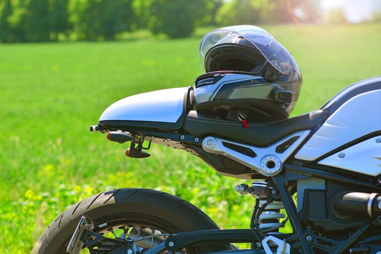 La Newsletter d'avril : Du soleil, des projets, et de belles routes ! Le GPS moto dédié aux roadtrips 68°
